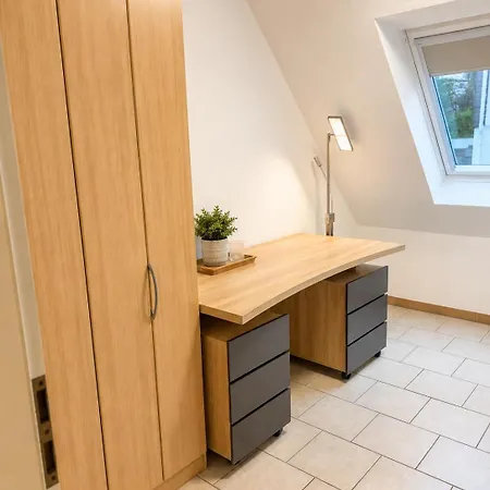 Moderne Auf 2 Etagen In Wuppertal-ronsdorf وبرتال